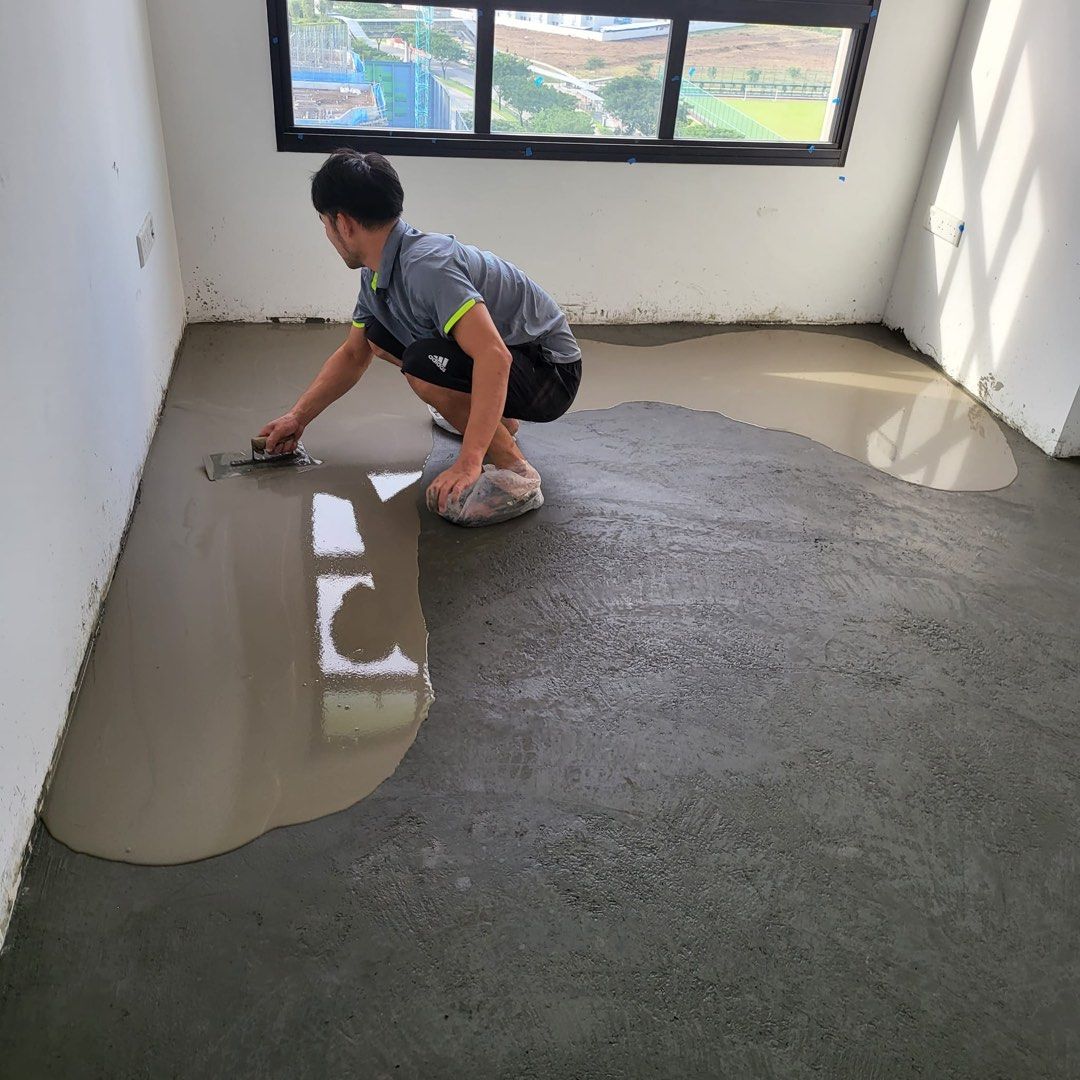 Cement screeding for vinly floor floor screed Tiling work hacking toilet renovation 62863093690882113