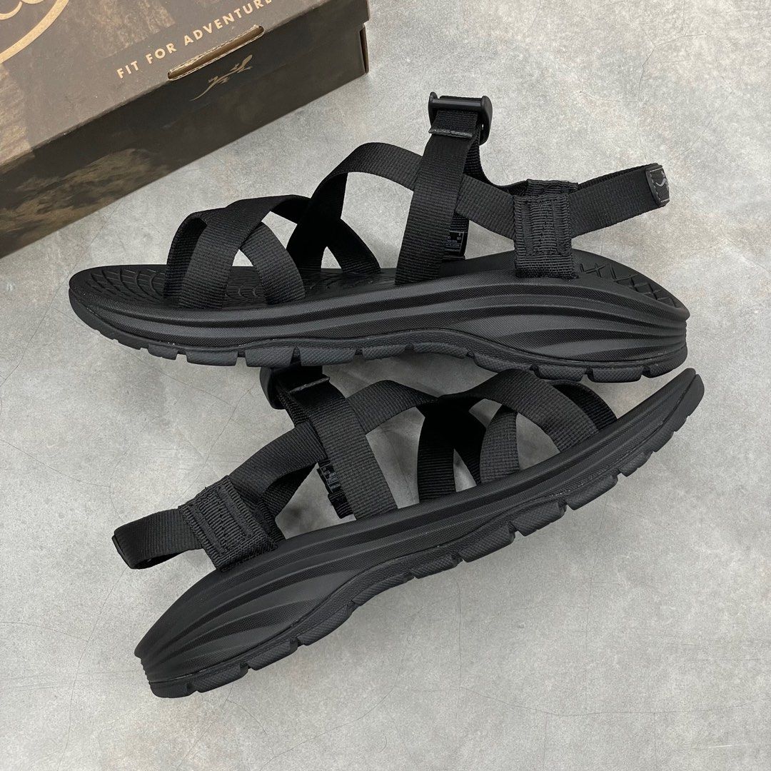 Chaco Z Volv 2 Black Sandals UK7 not Z1 Classic Teva Montbell Keen Bedrock Nike Acg Tnf Neighborhood Men s Fashion Footwear Flipflops and Slides on Carousell