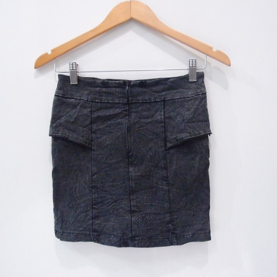 CQ118 SIZE S M BLACK STRETCH ROK PENDEK SEPAN BRANDED IMPORT LUCU