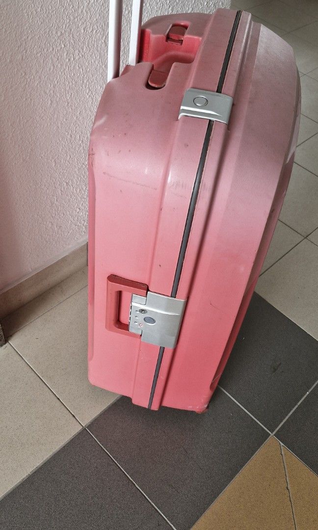 Delsey zipperless luggage 2025
