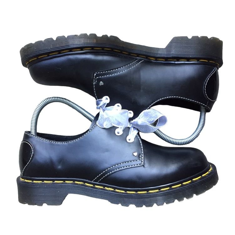Dr martens 1461 hearts clearance