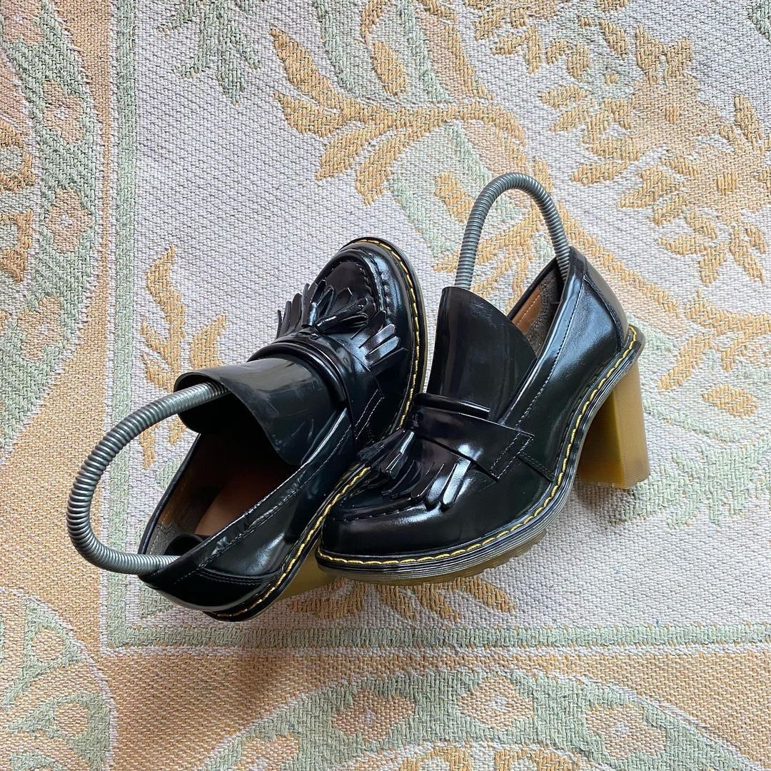 DR. MARTENS ROMA Women s Fashion Footwear Sneakers on Carousell