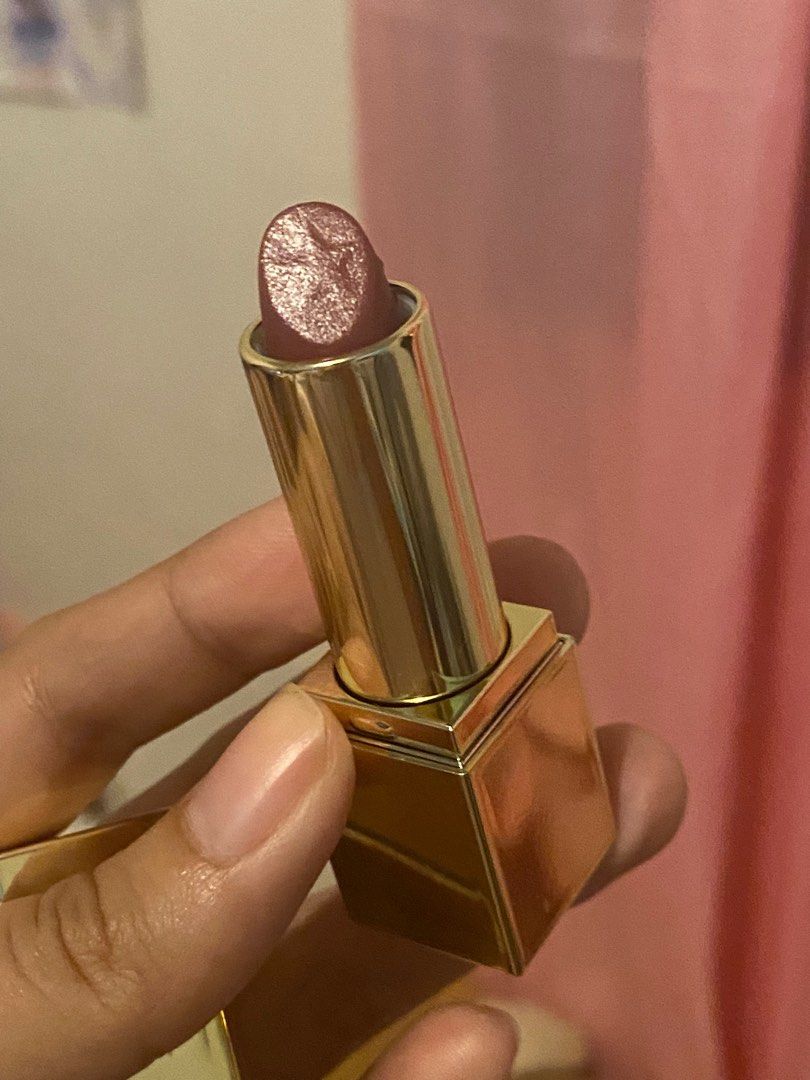 Estee Lauder Limited Edition Lipstick (Category: Makeup) located in Dagupan City. Submitted by zaecos (Listing ID 1331684364, Image 3). Description: Estee Lauder Limited Edition Lipstick Shade: Celestial Nude AC2 Authentic & from the US RFS: Shade doesnt suit me Opened & swatched ONCE on my hand lang. Price is negotiable for sure buyer DM for more pics!.