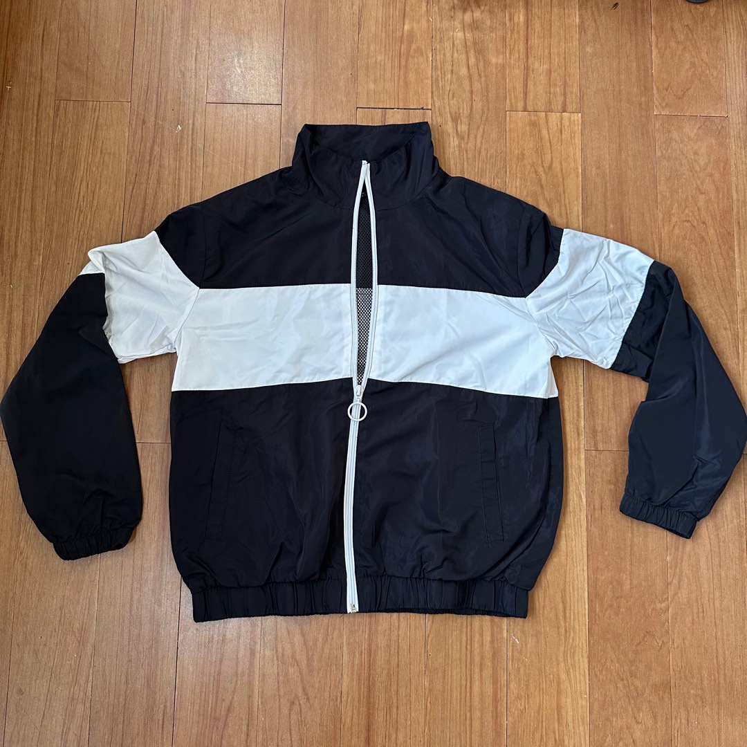 Black and white windbreaker forever 21 hot sale