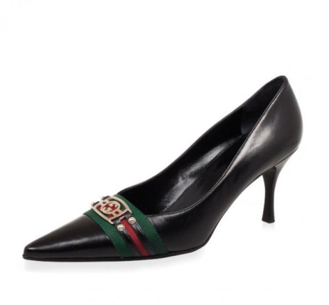 Gucci pointed shoes store