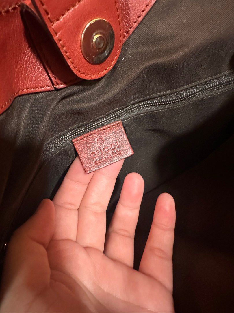 Gucci leather shoulder bag (Category: Luxury Bags & Wallets) located in Legazpi City. Submitted by preloved.lgzp (Listing ID 1331588403, Image 3). Description: Gucci Monogram Medium Sukey 💯% Authentic 9.5/10 condition Bought it in US for 1,850$ (103k pesos) arrival in PH dec 4, 2024.