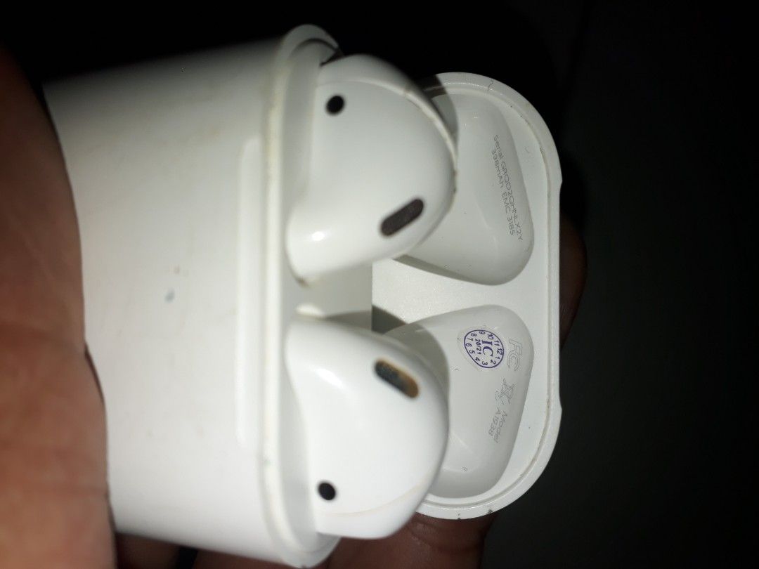 Airpods model 1938 outlet