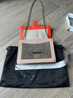 （分類：）位於 。 由 vv2020vv 提交（商品編號 1331656535，圖片 1）。簡介： 。