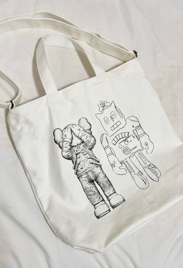 Sling Bag Kaws Summer Tote Bag KAWS WARHOL 2-WAY TOTE BAG UNIQLO SG