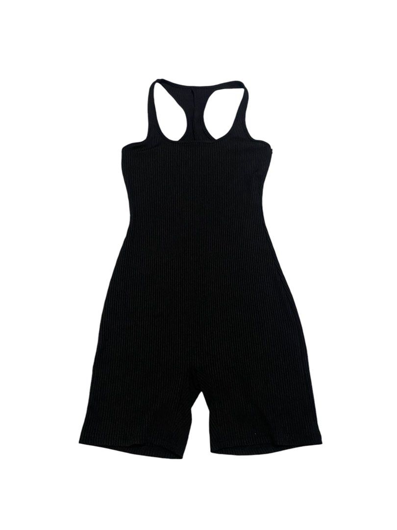 KNITTED BODYSUIT (Category: Jumpsuits) located in Manila. Submitted by cookie.declutter (Listing ID 1331695334, Image 1). Description: .