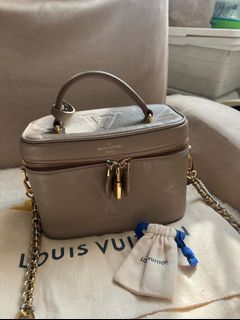 （分類：）位於 。 由 chic.moon 提交（商品編號 1331608614，圖片 1）。簡介： 。