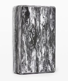 (Category: ) located in . Submitted by m_closetsale (Listing ID 1331592586, Image 1). Description: .