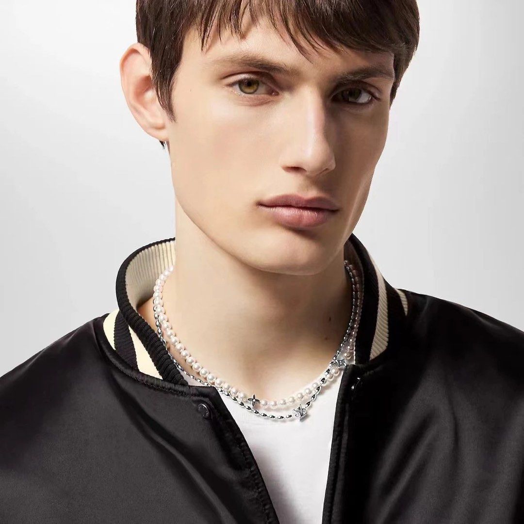 Lv pearl necklace discount