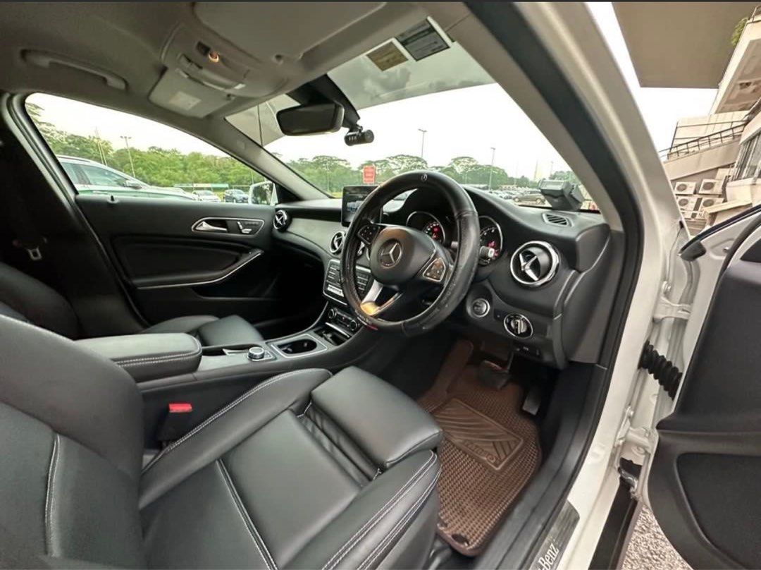 Mercedes-Benz GLA-Class GLA180 (A) (Category: Used Cars) located in Singapore. Submitted by drivegallery (Listing ID 1331646439, Image 3). Description: MONTHLY FROM $1000 Looking for a fuss-free car purchase experience? From $500 Driveaway ✅ - LOWEST Interest Rate From 2.48% - Flexible Finance Schemes - Full Loan Availability - HIGHEST Trade In Quote ☎️Contact Number Javan- 9323 2295.