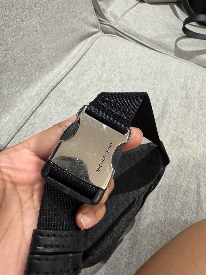 Michael kors belt bag (Category: Luxury Bags & Wallets) located in Paranaque City. Submitted by zulema.zahir (Listing ID 1331606479, Image 3). Description: Signs of usage No tear/damage With hairline scratch buckle see photos .