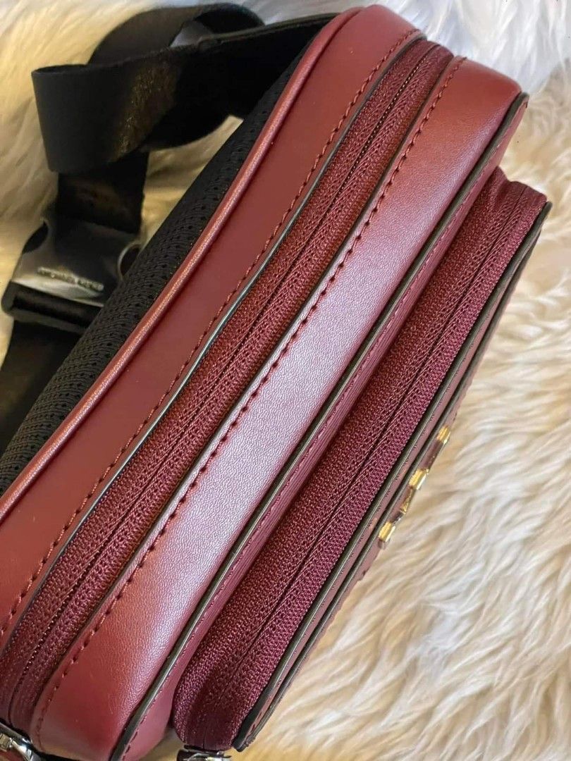 MK COOPER BELT BAG IN CHERRY RED (Category: Luxury Bags & Wallets) located in San Pedro. Submitted by anne.studio (Listing ID 1331656788, Image 2). Description: BRAND NEW AUTHENTIC ON HAND READY TO SHIP.