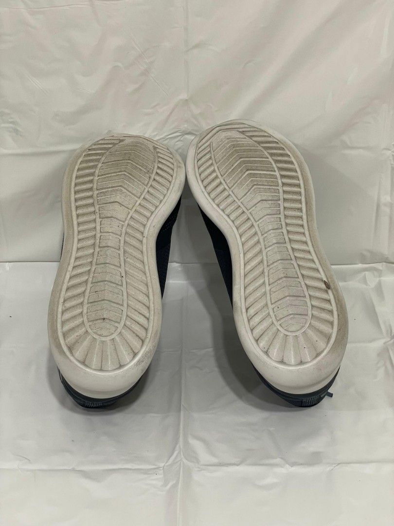 NB District Run Men s Fashion Footwear Sneakers on Carousell