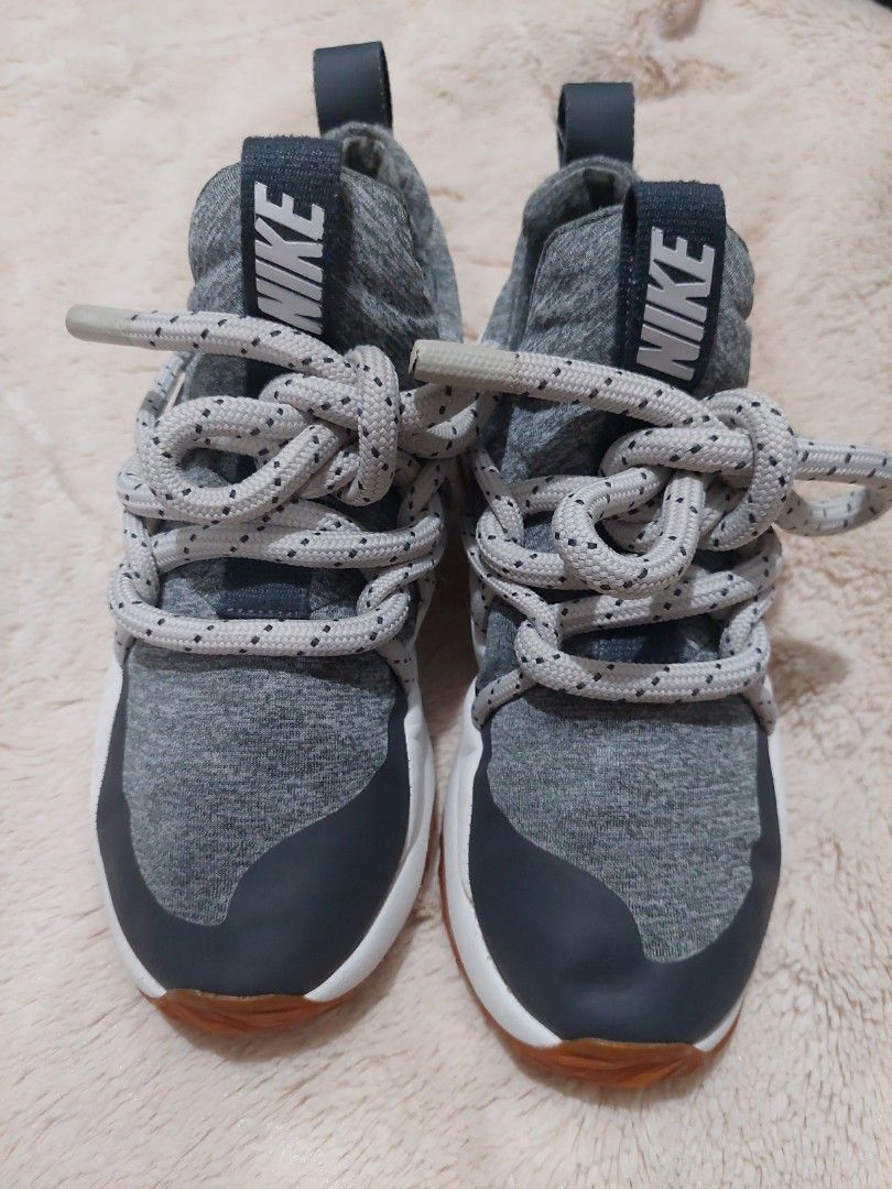 Tembus UPC, sepatu Nike city loop=