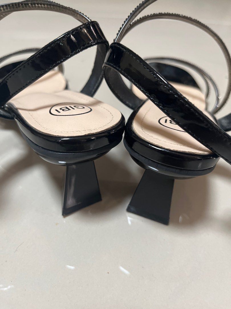 Original Gibi shoes size 9 (Category: Flats & Sandals) located in Angeles City. Submitted by authentic.prelovedstuff (Listing ID 1331588259, Image 2). Description: .