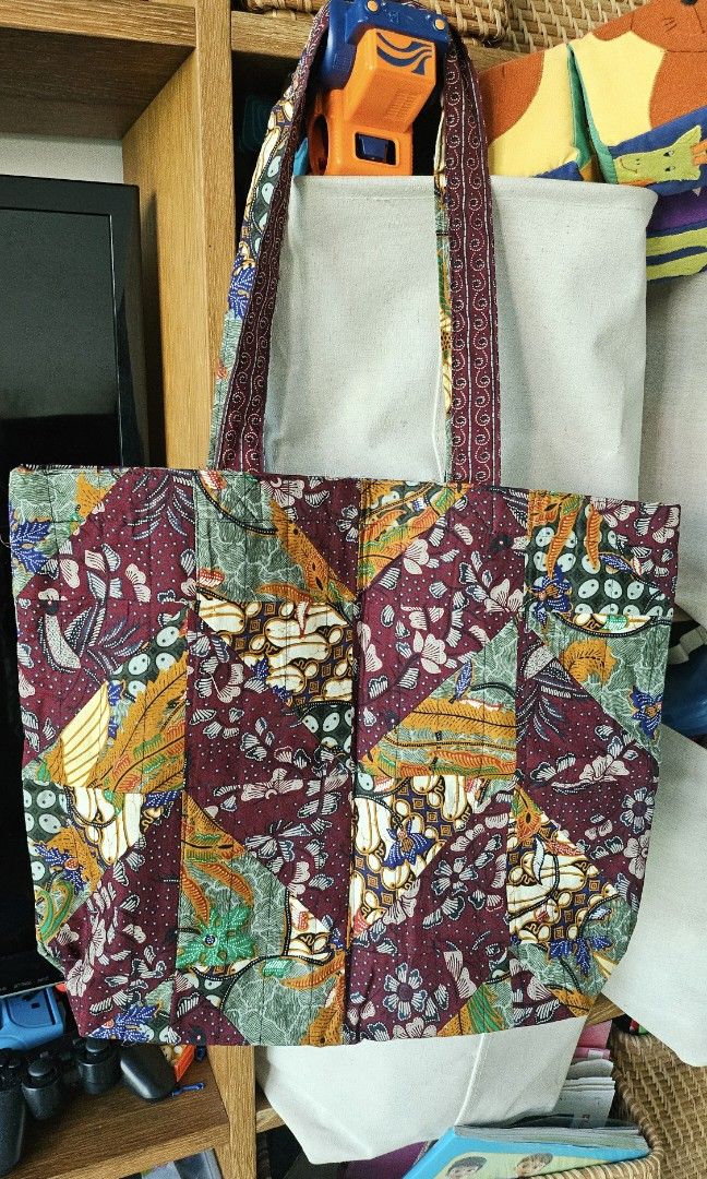 Patchwork batik tote bag (Category: Tote Bags) located in Singapore. Submitted by morobatik (Listing ID 1331560203, Image 1). Description: size about 40x30cm, big enough can fit A4 with zipper opening access beautiful patchwork bag $30 each.