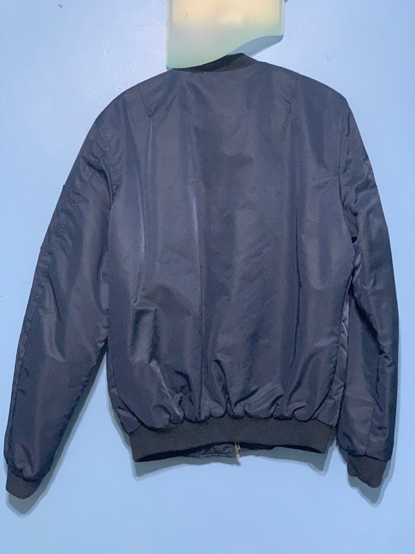 Pull & bear jacket (Category: Coats, Jackets and Outerwear) located in Kuala Lumpur. Submitted by aidilfasha (Listing ID 1331640816, Image 2). Description: Brand new Size s.