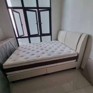 (Category: ) located in . Submitted by yixing123 (Listing ID 1331597142, Image 1). Description: .