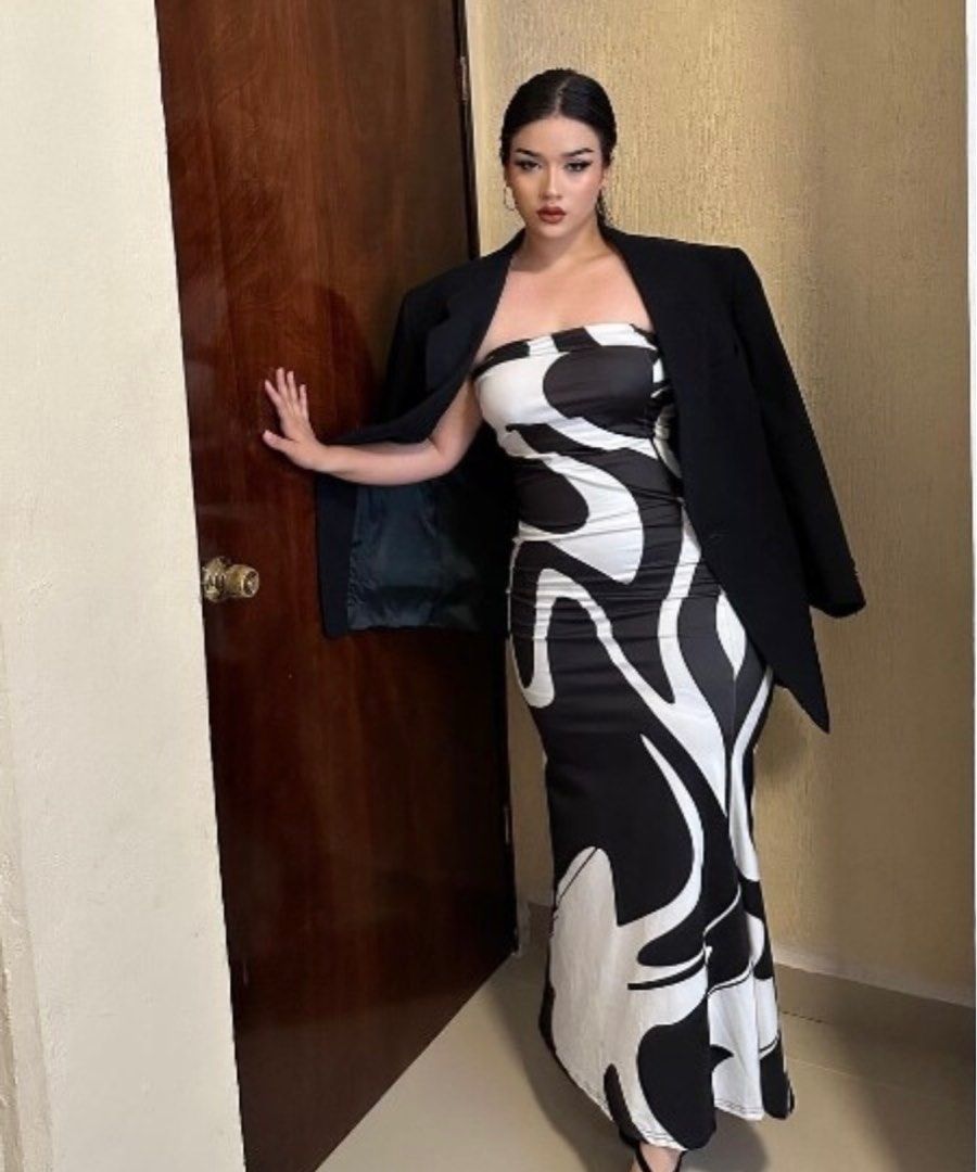 Shein black and white printed bodycon dress, Women's Fashion, Dresses &  Sets, Dresses on Carousell