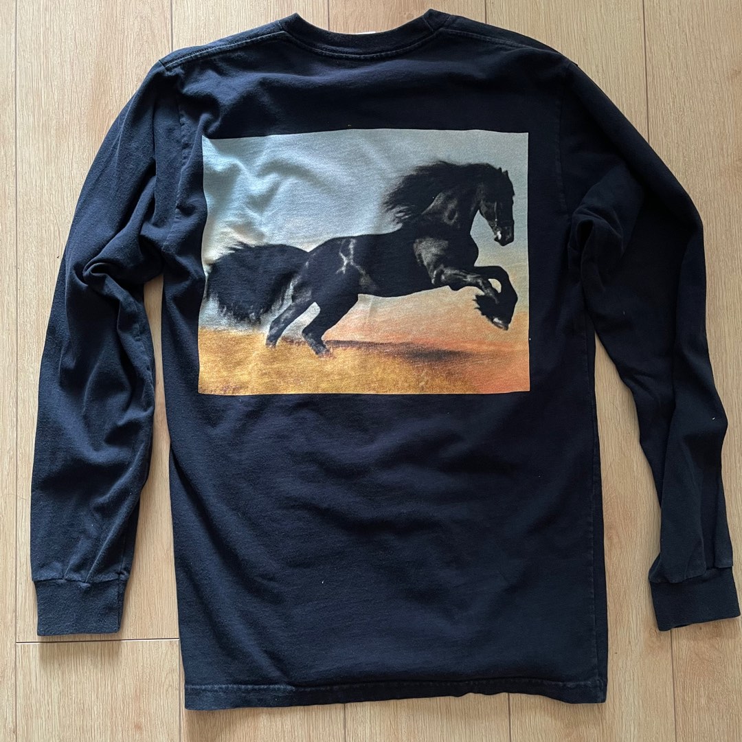 Supreme horse tee top