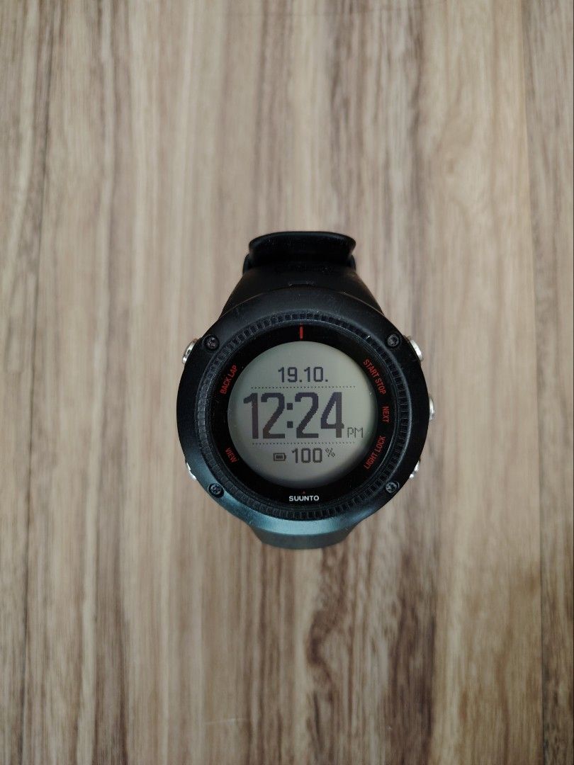 Suunto Ambit3 Run Black HR Men s Fashion Watches Accessories Watches on Carousell