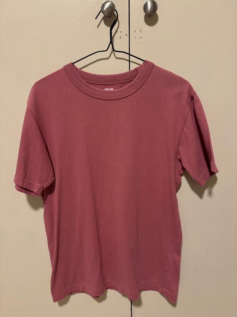 Uniqlo U Pink Shirt (Category: Tshirts & Polo Shirts ) located in San Juan City. Submitted by nikkideleon (Listing ID 1331714641, Image 1). Description: Like new Pink Uniqlo U Shirt! - Great condition, rarely used - Size: S (M for women) .