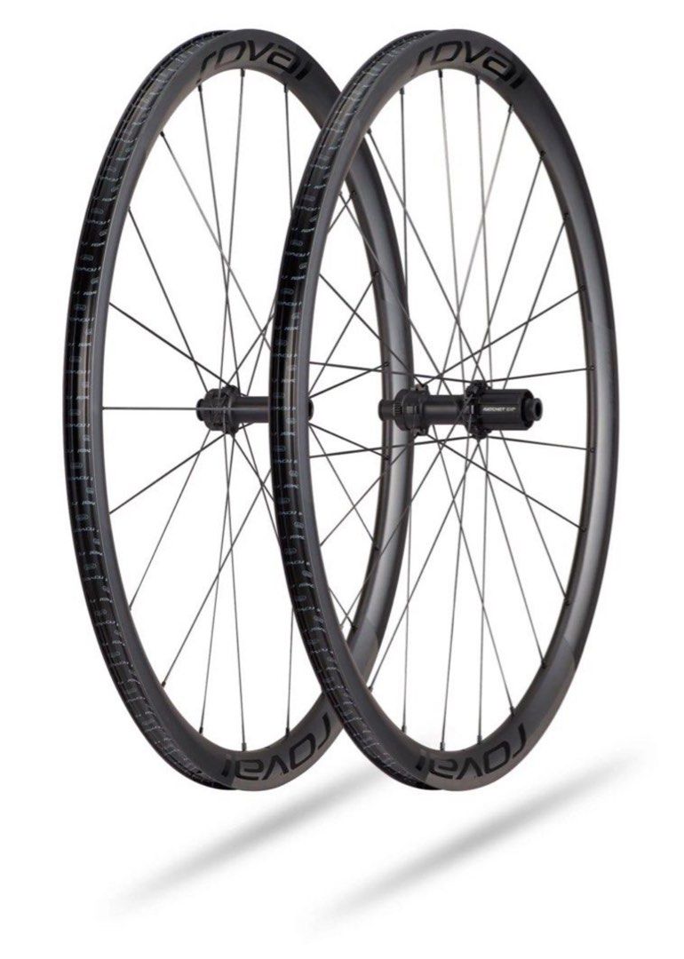 Used Roval CLX 2 alpinist used for sale (Category: Bicycles) located in Singapore. Submitted by myfunnybunny (Listing ID 1331612021, Image 1). Description: Good condition 9/10 black decals for sale. Brought from Specialized Singapore. Fixed price. Self pickup at Canberra https://www.specialized.com/sg/en/roval-alpinist-clx-ii/p/205389?color=330687-205389&searchText=30022-5411.