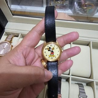 Vintage disney mickey mouse watch on sale