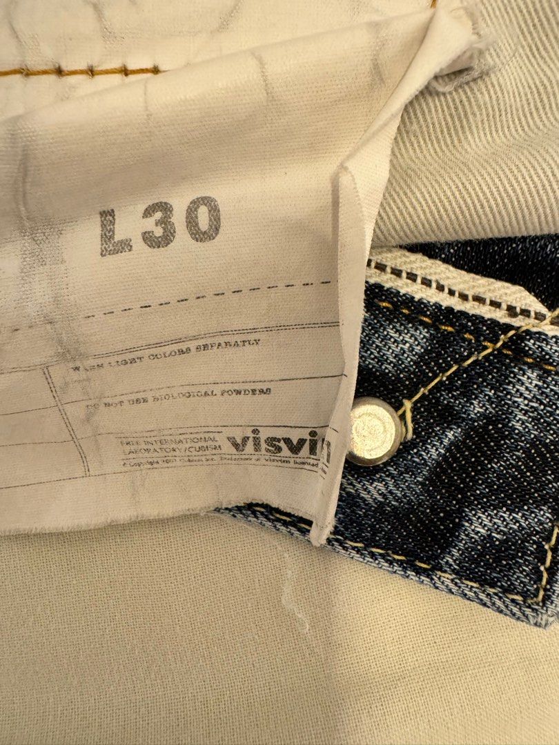 Visvim （分類：牛仔褲）位於 Hong Kong。 由 mattmax101 提交（商品編號 1331672378，圖片 7）。簡介： 。
