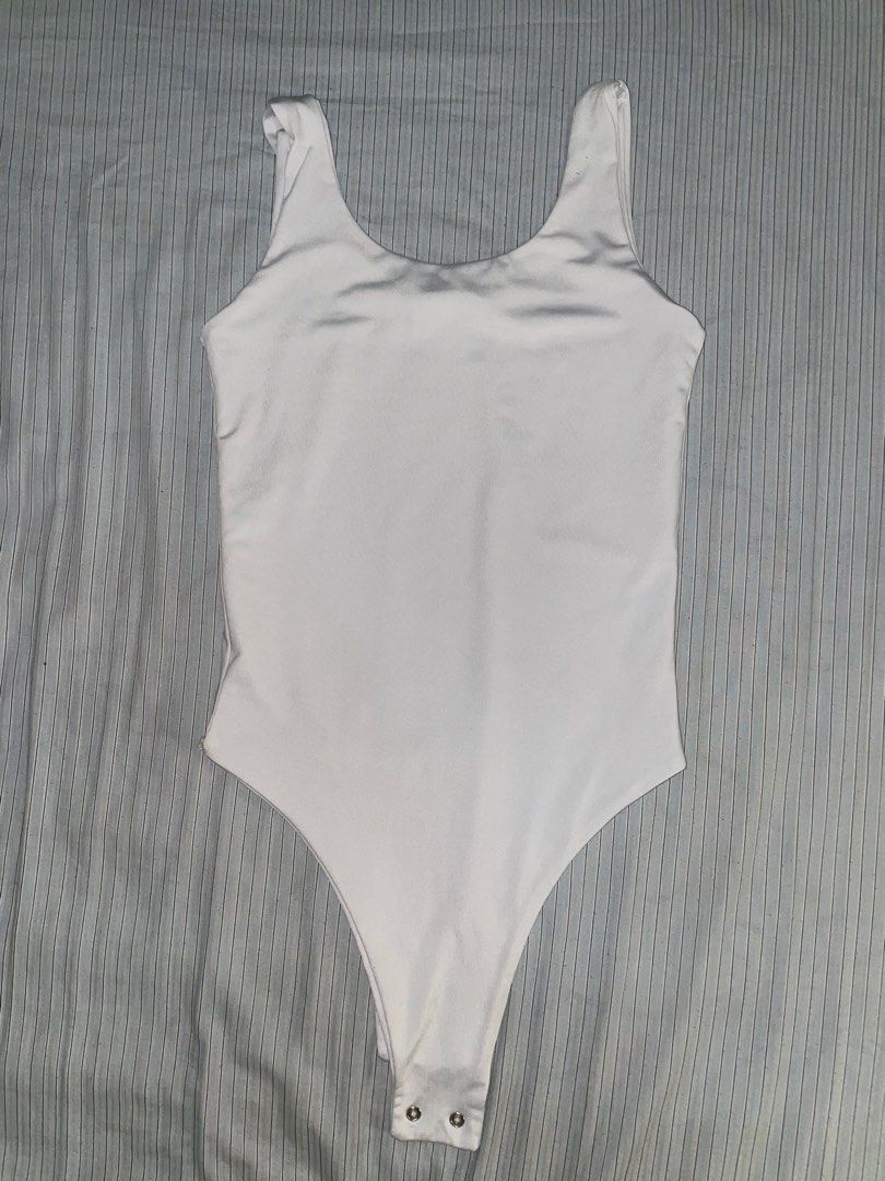 White Body Suit (Category: Others Tops) located in Malabon City. Submitted by krishaaec (Listing ID 1331671369, Image 1). Description: - doesn’t fit me anymore - nice fit .