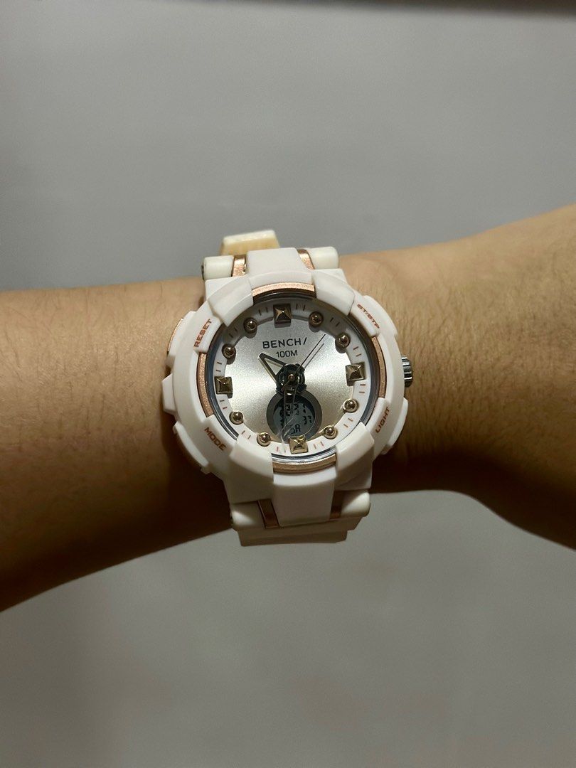 Women s watch Bench Women s Fashion Watches Accessories Watches on Carousell