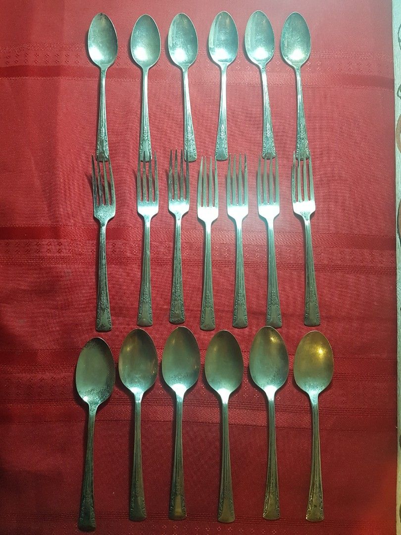 Camelia silver plate spoon hotsell