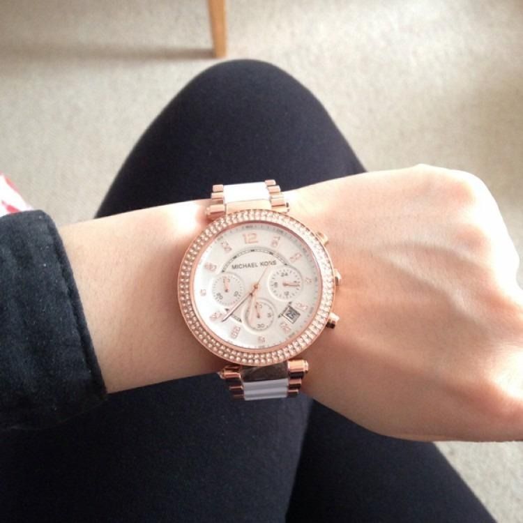 DIWALI SALE Michael Kors Parker Women s White Rose Gold MK5774 Stainless Steel Watch Women s Fashion Watches Accessories Watches on Carousell