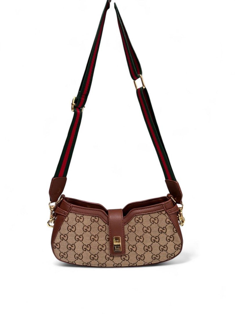 Gucci Half Moon Bag in brown classic
