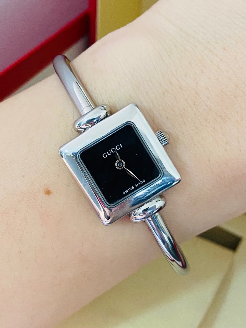 Gucci 1900l bracelet watch top