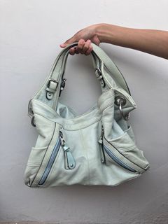 (Kategori: ) berada di . Dikirim oleh achaapparel (ID iklan 1328674394, Gambar 1). Deskripsi: .