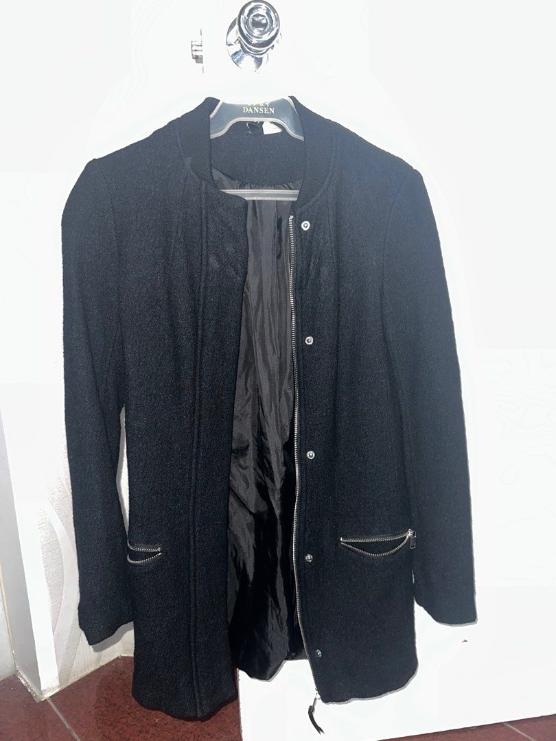 Black Coat-like jacket style (Category: Coats, Jackets and Outerwear) located in Quezon City. Submitted by skoom (Listing ID 1328698902, Image 2). Description: Used once or twice in a vacation .