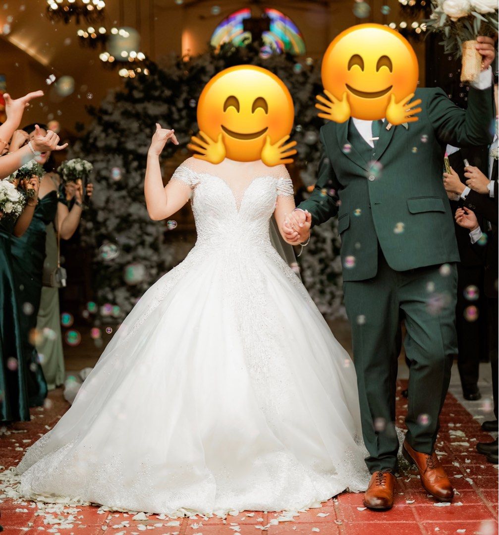 Bridal Gown / Wedding Gown (Category: Evening dresses & gowns) located in Pasig City. Submitted by allsalecad (Listing ID 1328686214, Image 3). Description: WEDDING GOWN FOR SALE ‼️ Hello Future Brides! Selling my Wedding Gown used last August 10, 2024 💗 RFS: Served its purpose and no proper available storage Custom made from Abbhie Bridal Shop: Upgraded to scallop lace/beads (Bottom part of the gown) kaya I added another Php5,000.00 for it Orig