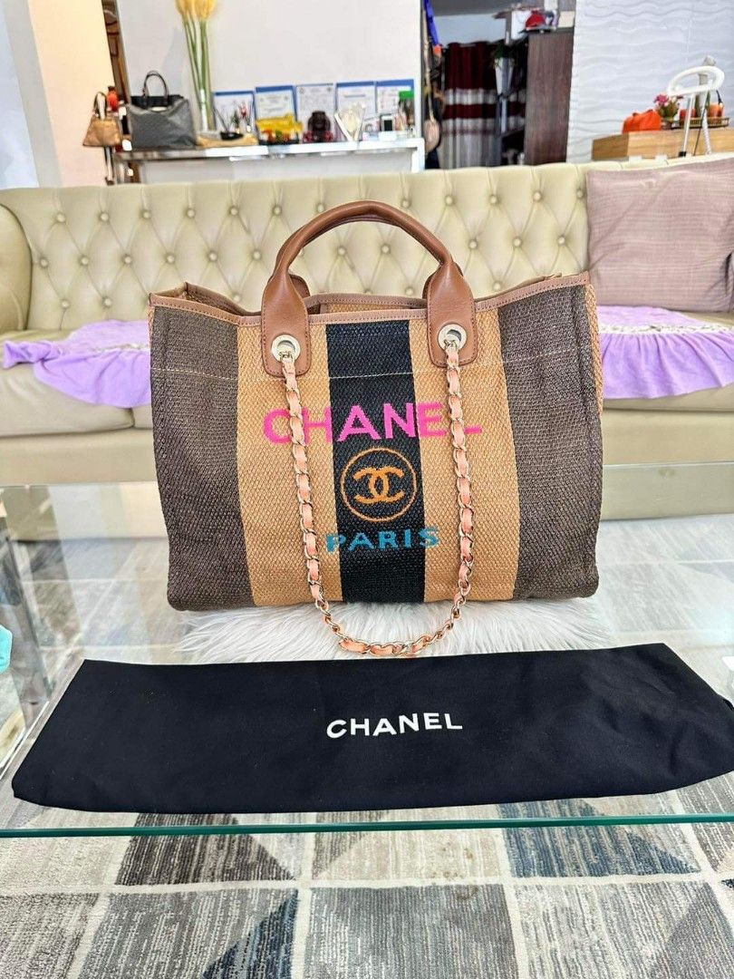 😱Chanel Multicolor Shopping tote (Category: Luxury Bags & Wallets) located in General Santos City (Dadiangas). Submitted by braverabbit.67 (Listing ID 1328688872, Image 1). Description: juSt WOW!!!!😭🙏🏻😱😱 Chanel Multicolor Shopping tote LARGE size like New ORig quality (Store Entry) With Holosticker💯✅ 📌fiRST "𝘾𝙁 𝙋𝘼𝙔‼️firST 𝙎𝙀𝙍𝙑𝙀‼️.