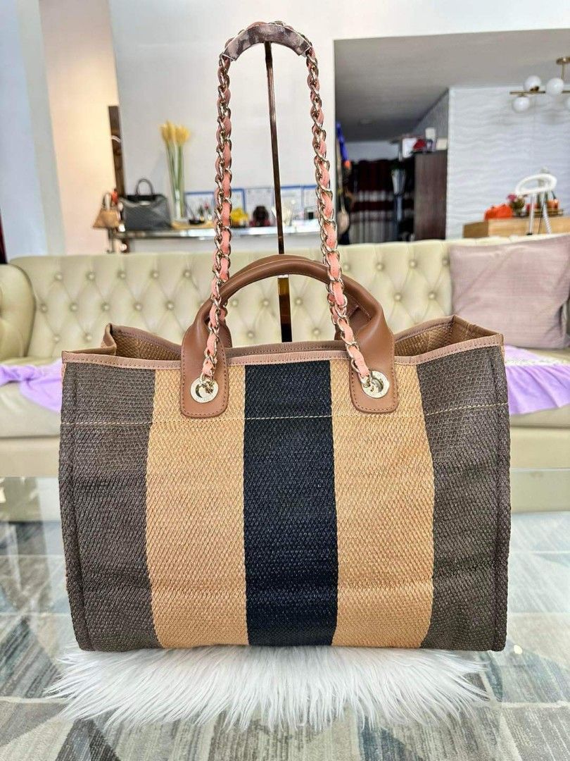 😱Chanel Multicolor Shopping tote (Category: Luxury Bags & Wallets) located in General Santos City (Dadiangas). Submitted by braverabbit.67 (Listing ID 1328688872, Image 3). Description: juSt WOW!!!!😭🙏🏻😱😱 Chanel Multicolor Shopping tote LARGE size like New ORig quality (Store Entry) With Holosticker💯✅ 📌fiRST "𝘾𝙁 𝙋𝘼𝙔‼️firST 𝙎𝙀𝙍𝙑𝙀‼️.