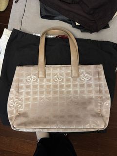 （分類：）位於 。 由 dkoeby 提交（商品編號 1328689360，圖片 1）。簡介： 。