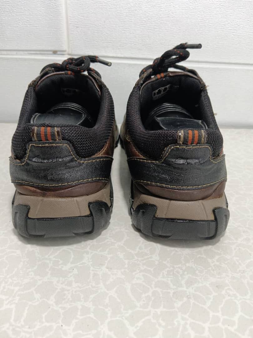Clarks walbeck edge hot sale