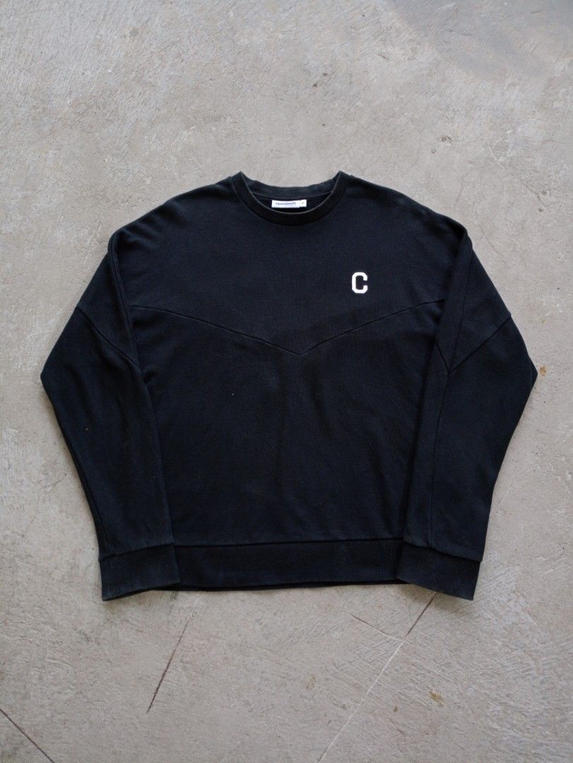 Crewneck covernat x Reebok Fesyen Pria Pakaian Atasan di Carousell