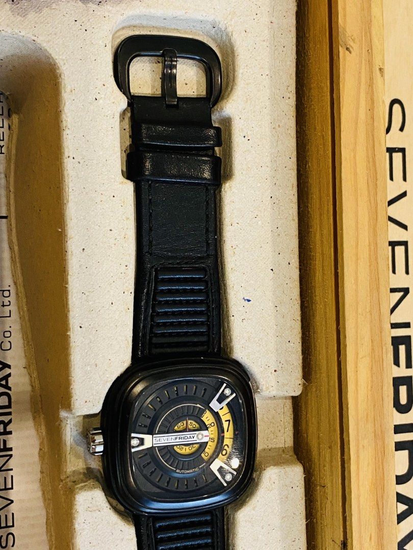 Jam tangan sevenfriday original terbaru store
