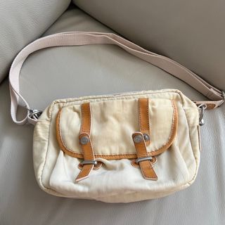 （分類：）位於 。 由 shochennnn 提交（商品編號 1328615993，圖片 1）。簡介： 。