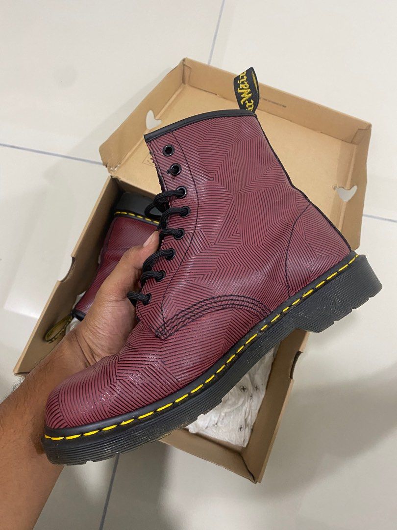 dr.martens GEOSTRIPE